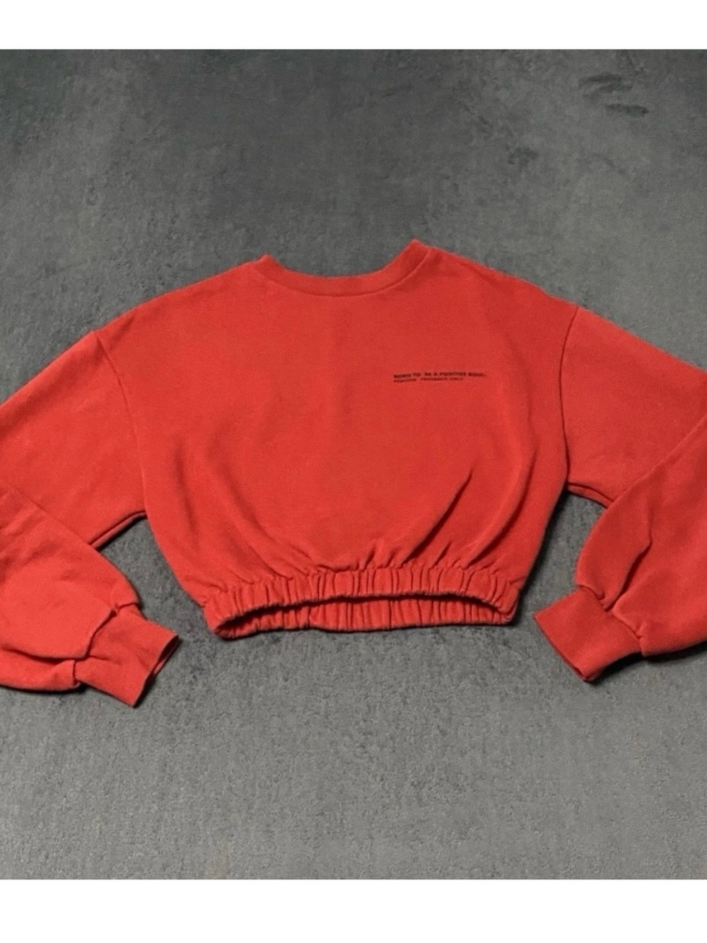 Pull&Bear Cropped Sweatshirt Womens XS Red Crew Neck Elastic Waist Graphic Print